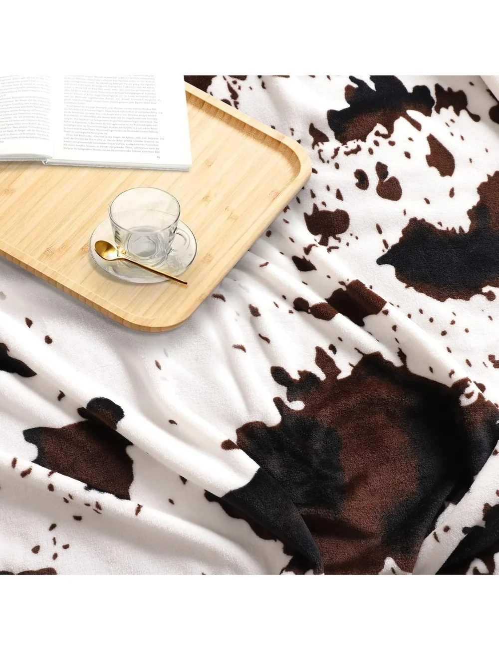Cozy Cowhide-Print Fleece Throw Blanket - Brown & White 50x60